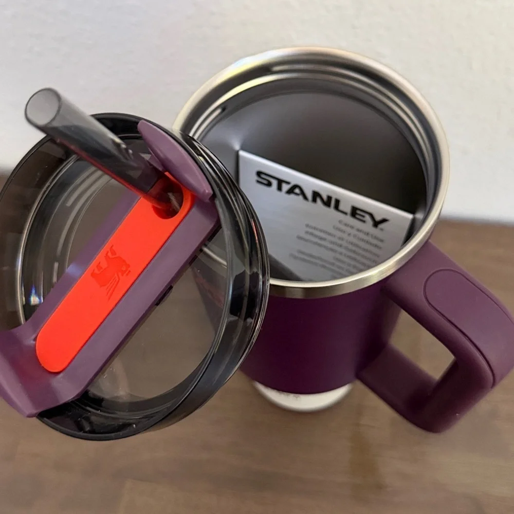 STANLEY Quencher H2.0 Tumbler Handle & Straw 40oz Plum insulated stainless steel - Picture 9 of 9